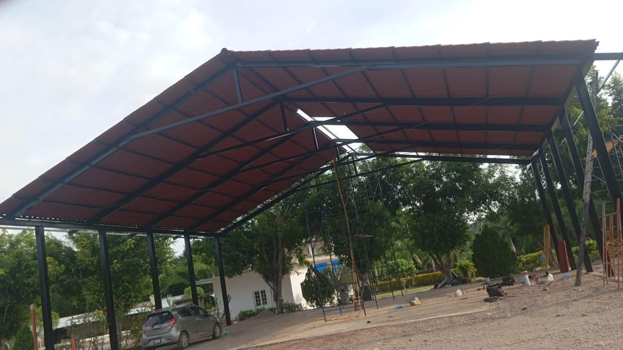 Tejabán de estructura metálica con lámina